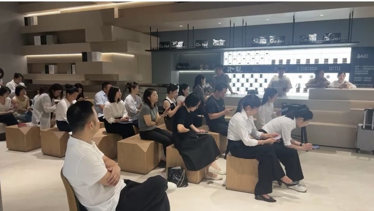 2026 年 7 月 27 日 上海·诺贝尔瓷砖 终端门店数字化培训现场